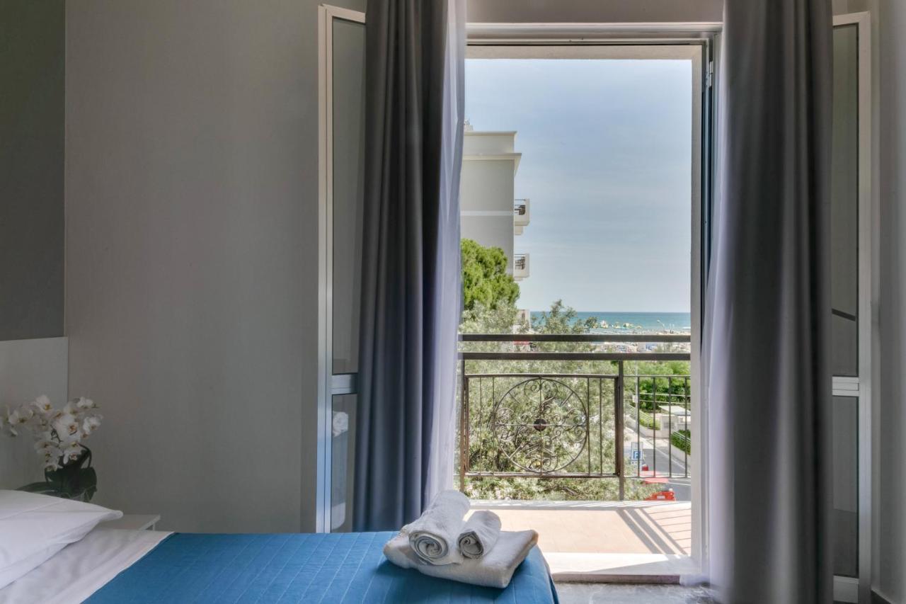 Hotel Quisisana Rimini Esterno foto