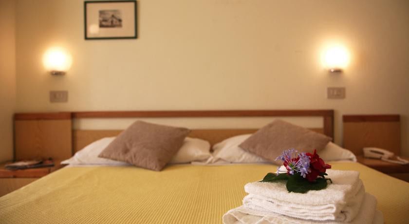 Hotel Quisisana Rimini Esterno foto