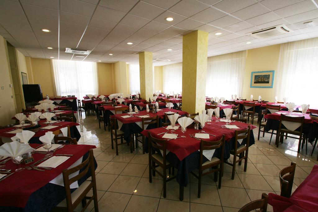 Hotel Quisisana Rimini Esterno foto