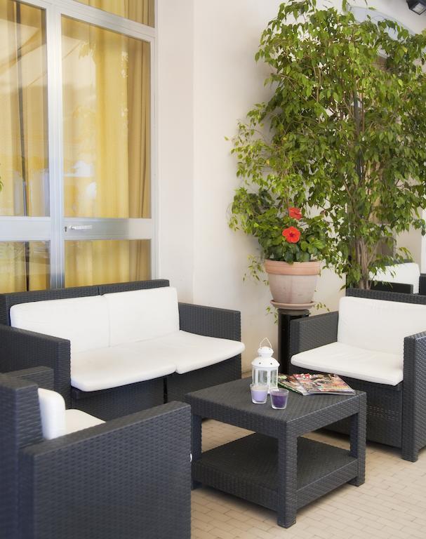 Hotel Quisisana Rimini Esterno foto