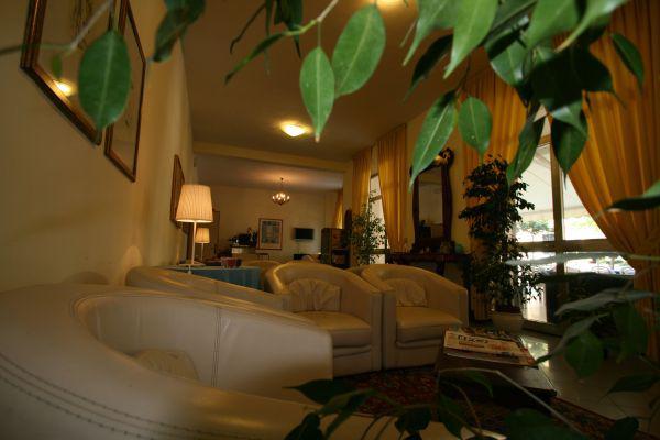 Hotel Quisisana Rimini Esterno foto